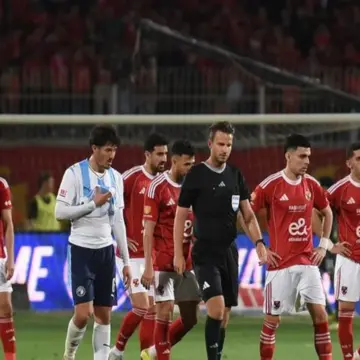 قرار إداري يُعيد ثنائي الأهلي لقائمة مباراة الزمالك في القمة 132.. ما القصة؟